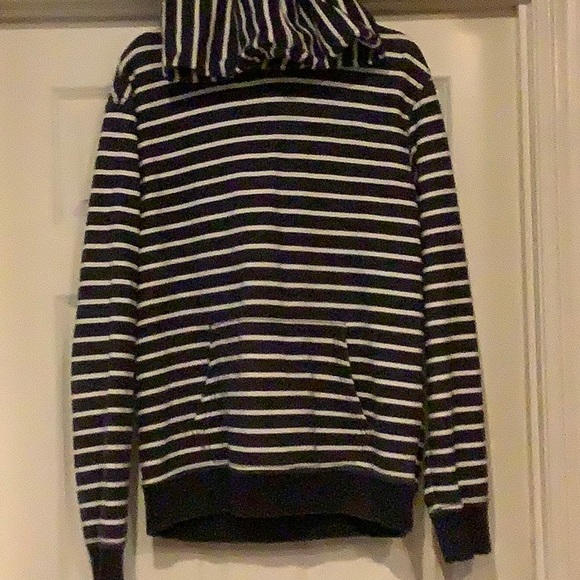 American Eagle Outfitters Other - American Eagle Outfitters sweatshirt size L